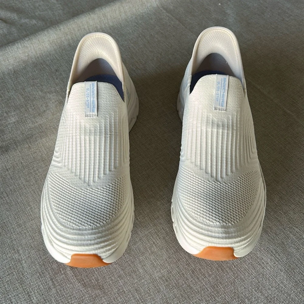 Skechers Slide-Step Sneakers Cream Color 8.5 - Picture 1 of 9